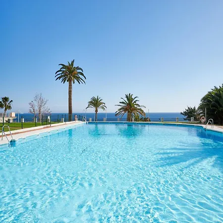 Apartment With Hot Tub, Sea-view